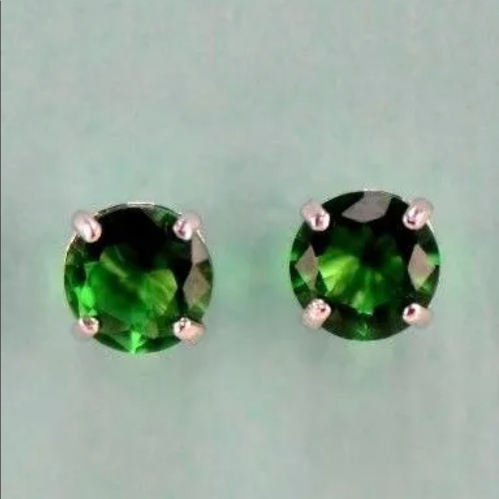 14K White Gold 5mm CZ Stud Earrings - Picture 3 of 3